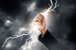 Người đàn ông 7 lần bị sét đánh vẫn sống: Bí ẩn 'rợn người' khiến thế giới kinh ngạc