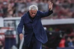 Jose Mourinho chuẩn bị tái xuất Real Madrid: Giải pháp thép cứu vãn cuộc khủng hoảng tại Bernabeu
