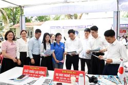 Ngày hội việc làm kết nối doanh nghiệp với sinh viên và người lao động