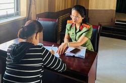 Nhóm đối tượng bán trái phép tài khoản ngân hàng bị xử phạt gần 370 triệu