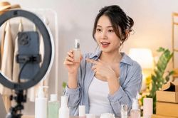 KOL Việt phản ứng ra sao khi Nghị định 87 chính thức có hiệu lực?