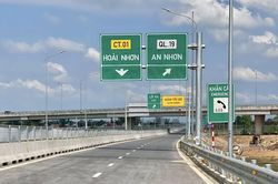 Lý do cao tốc Bắc - Nam qua miền Trung liên tục lỗi hẹn