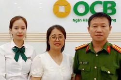 Người phụ nữ trình báo công an sau khi tài khoản ngân hàng bất ngờ nhận 400 triệu đồng