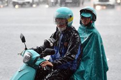 Dự báo thời tiết 17/5/2026: Mưa giông mạnh xuất hiện ở nhiều vùng trên cả nước