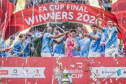 Man City giành FA Cup: Huyền thoại Pep Guardiola