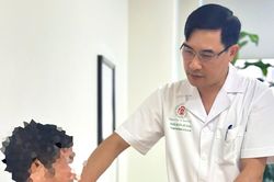 5 năm chạy bộ 6-8km mỗi ngày, người đàn ông phải lê chân đến viện