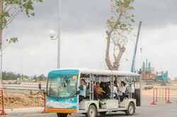 Khách Hà Nội bất ngờ trước tiến độ thần tốc tại Global Gate Hạ Long