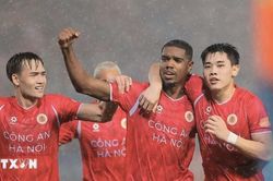 V-League 1-2025/2026: Câu lạc bộ Công an Hà Nội lên ngôi vô địch sớm
