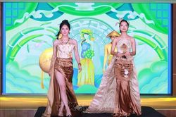 GenZ đưa âm hưởng di sản lên sàn diễn đương đại qua 'Sắc Xẩm'