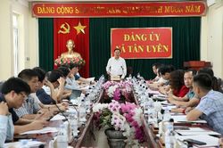 Đoàn Công tác của Ban Thường vụ Tỉnh ủy làm việc tại xã Tân Uyên