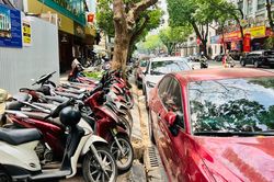 Hà Nội: Cận cảnh các tuyến phố có mức phí sử dụng tạm thời vỉa hè lòng đường cao nhất