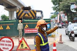 Hà Nội chốt hạn tháo rào thi công dự án chống ngập, hoàn trả mặt đường nhiều tuyến phố