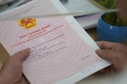 Nhiều người mua nhà vẫn 'mù mờ' về chi phí làm sổ đỏ: Những loại thuế, phí nào cần phải đóng?
