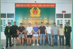 Triệt phá đường dây cá độ bóng đá trên website 'Bong88', bắt giữ 12 đối tượng