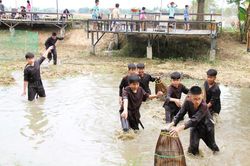 Phát huy giá trị văn hóa lễ hội Mục đồng làng Phong Lệ trong đời sống đương đại