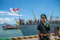 Lễ tiễn tàu HMCS Charlottetown của Hải quân Hoàng gia Canada