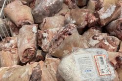 Chỉ 4 tháng, doanh nghiệp rót gần 930 triệu USD nhập khẩu thịt và phụ phẩm
