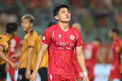 Bị tranh đ&aacute; penalty, Đ&igrave;nh Bắc lỡ cơ hội lập kỷ lục V-League
