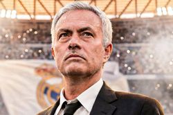 HLV Mourinho hoàn tất thỏa thuận dẫn Real Madrid