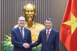 Thủ tướng Lê Minh Hưng tiếp Đại sứ Nga