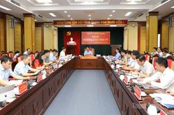 Thường trực Tỉnh ủy họp, cho &yacute; kiến v&agrave;o nhiều nội dung quan trọng
