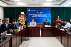 Khơi dậy sức mạnh trí thức để kiến tạo mô hình tăng trưởng mới