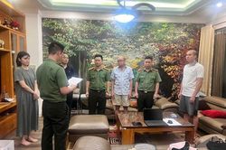 Phá đường dây vận chuyển 84 tấn phóng xạ