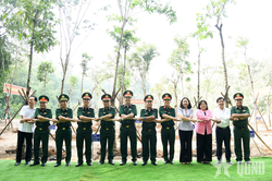 Bộ tư lệnh TP Hồ Chí Minh phát động 'Trồng cây đời đời nhớ ơn Bác Hồ'