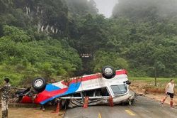 Cảnh báo từ vụ xe khách bị lũ quét cuốn trôi ở Cao Bằng