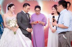 Chú rể Ninh Bình bật khóc khi nhận được 4 chỉ vàng của người bố đã mất 26 năm