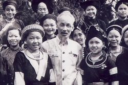 Tình cảm của Chủ tịch Hồ Chí Minh với đất và người ở vùng dân tộc, miền núi