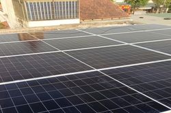 Áp lực tiền điện tăng cao, người dân chạy đua lắp điện mặt trời mái nhà