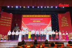 Tuyên dương 42 điển hình học tập theo gương Bác Hồ
