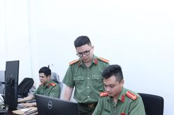 Thiếu tá Hoàng Quý Bao – Người đi tìm sự thật sau màn hình máy tính