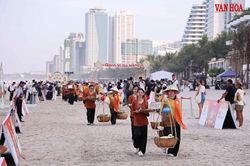 Độc đáo diễu hành ẩm thực 'Gánh vị Đà Nẵng'