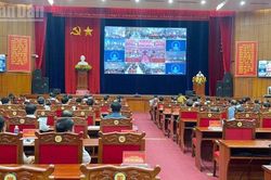 Thống nhất nhận thức, n&acirc;ng cao quyết t&acirc;m ch&iacute;nh trị v&agrave; đồng thuận trong thực hiện c&aacute;c chủ trương, định hướng lớn của Trung ương v&agrave; của tỉnh Đắk Lắk