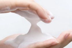 Thu hồi, tiêu hủy lô sữa rửa mặt dưỡng da không đạt chất lượng