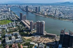 Sinh lời từ những căn hộ 'vừa nhận đã kín khách' sát sông Hàn