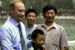 Cuộc hội ngộ khó tin sau 25 năm giữa ông Putin và cậu bé ở công viên Bắc Hải