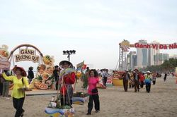 Diễu hành ẩm thực khuấy động bãi biển Đà Nẵng