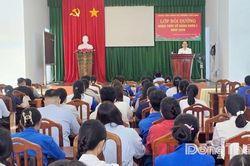 Khai giảng lớp Bồi dưỡng nhận thức về Đảng khóa I tại Cao Lãnh