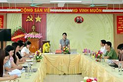 Phó Chủ tịch UBND tỉnh Vương Ngọc Hà thăm, động viên, làm việc với các trường trước Kỳ thi Tốt nghiệp THPT