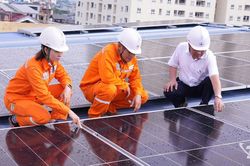 Lan tỏa xu hướng sử dụng năng lượng xanh