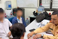 Hai nam sinh vi phạm giao thông bị xử phạt nghiêm