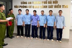 Bắt giữ nhóm đối tượng buôn lậu vàng vào Việt Nam
