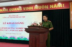 Tổ chức bồi dưỡng nghiệp vụ cho cảnh s&aacute;t khu vực