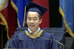 Nguyễn Huỳnh Nhật Tiến: Gói ghém 'Ước mơ của mẹ' vào hành trình vươn ra thế giới