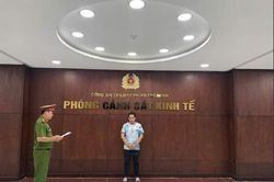 TP.HCM khởi tố chủ hộ kinh doanh bán hơn 1.400 đôi giày dép giả mạo nhãn hiệu