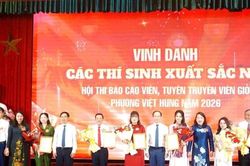 Lan tỏa tinh thần chuyển đổi số qua Hội thi Báo cáo viên phường Việt Hưng
