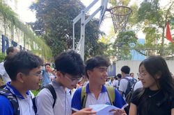 Thí sinh dự tuyển vào lớp 10 Trường Phổ thông Năng khiếu tăng đột biến